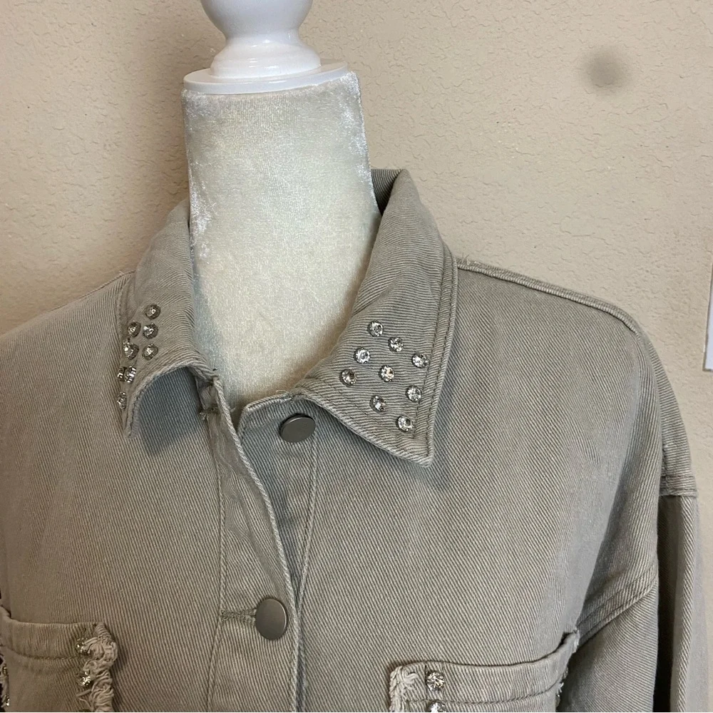 Savanna Jane Rhinestone Fray Seams Jean Jacket Taupe Womens Size Small Boxy